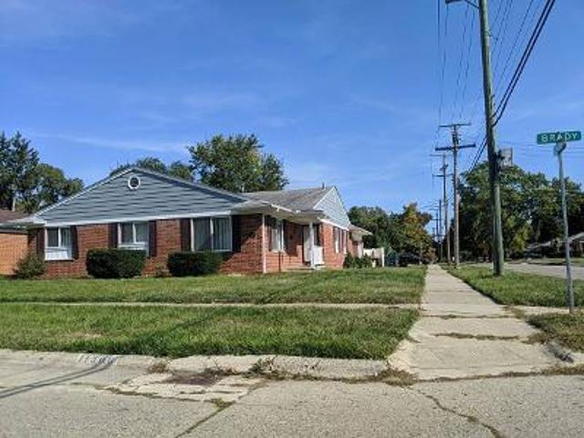 House for sale in Redford