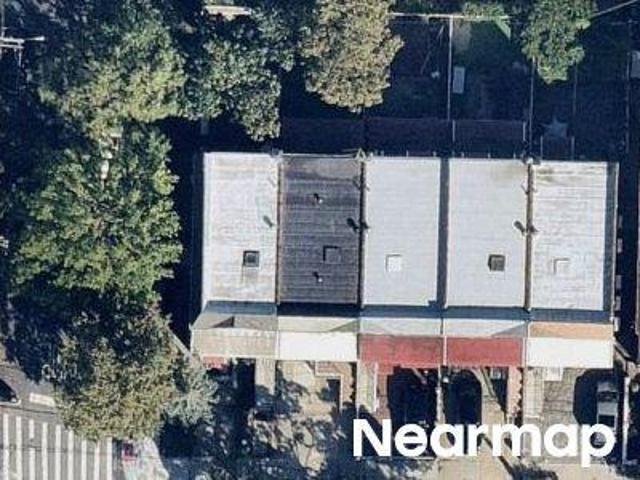 House for sale in The Bronx, Arverne