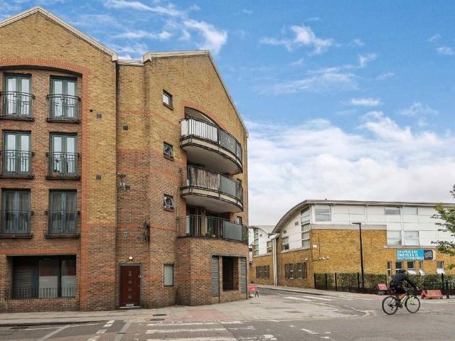 Apartment for rent in Whitechapel, Greater London