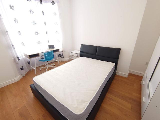 House for rent in Kensington, Calderstones