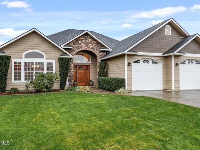 House for sale in Yakima, Washington