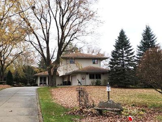 House for sale in Inverness, Illinois