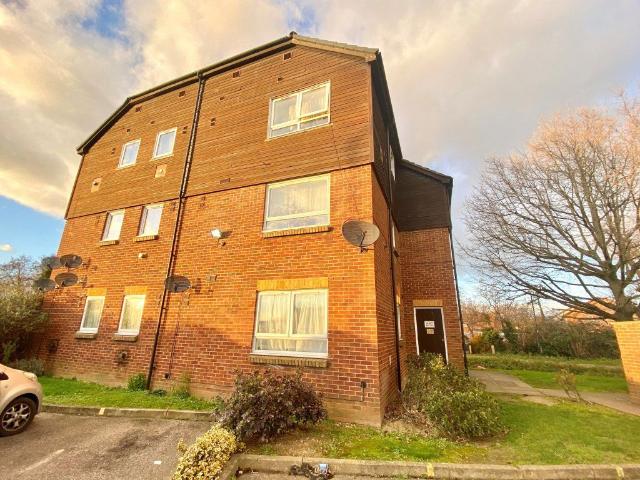 Apartment for rent in Slough