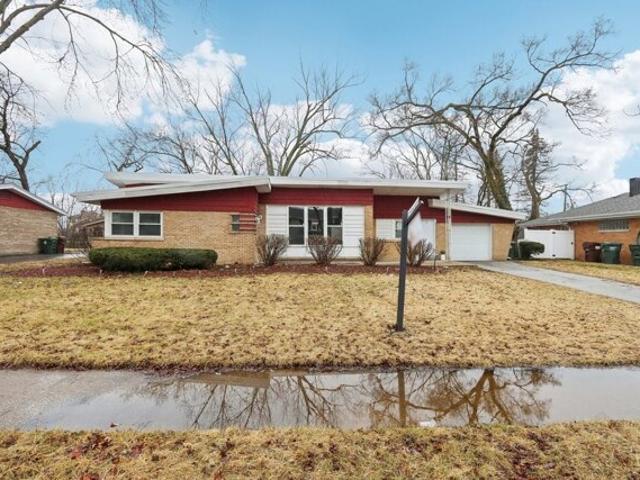 House for sale in Flossmoor, Illinois
