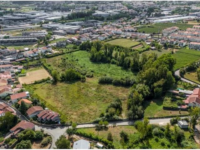 Terreno venda em Merelim (São Pedro) e Frossos, Braga