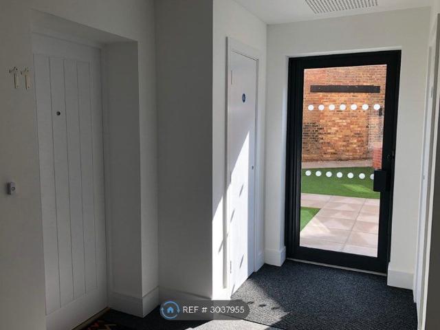 Apartment for rent in Spring Park, Luton