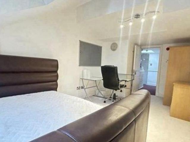 House for rent in Georgia, Greater Manchester