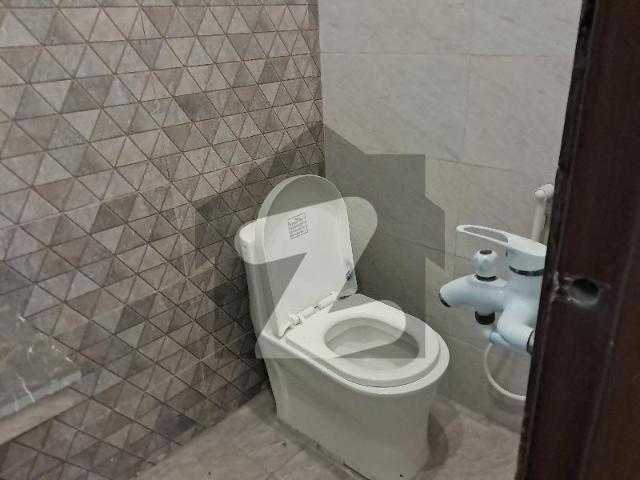 House for sale in غازی آباد 1, تحصیل فیصل آباد شہر