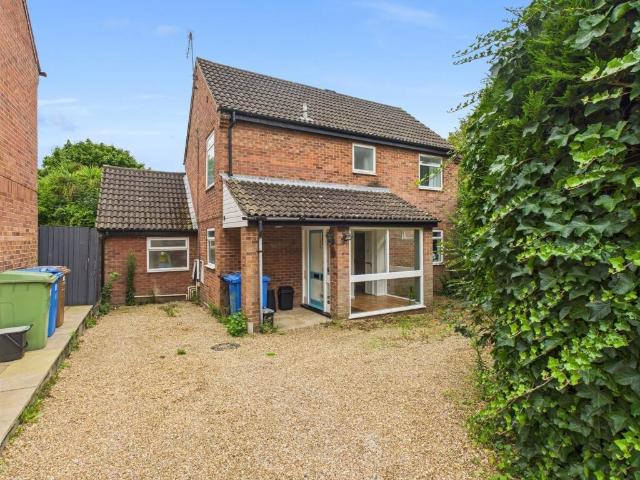 House for rent in Clover Hill, East Bank