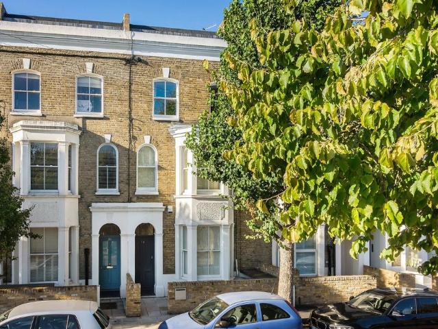 House for rent in West Kensington, Greater London