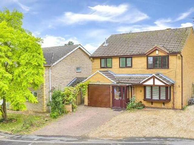 House for sale in Brambleside, Kettering