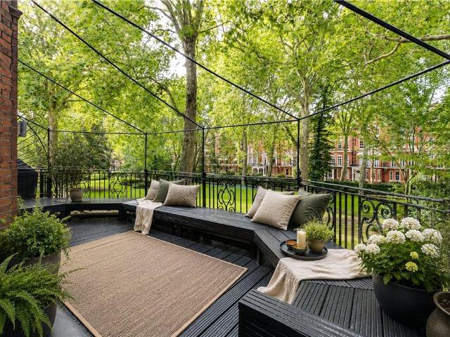 Apartment for rent in South Kensington, Greater London