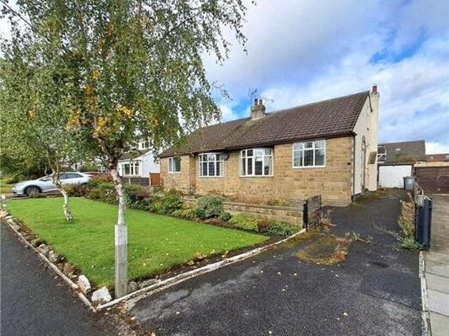 House for sale in Bramhope, West Yorkshire