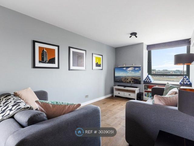Apartment for rent in Clapham Junction, Greater London