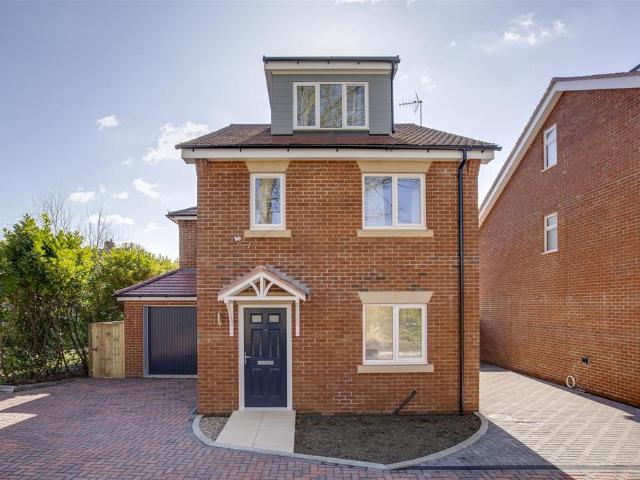 House for rent in Castlefield, Cressex