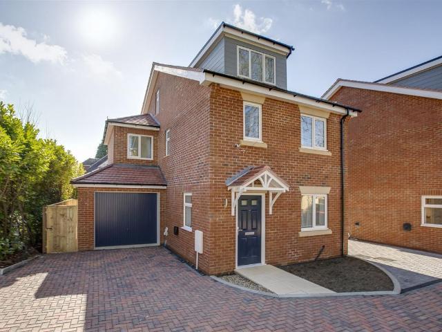 House for rent in Castlefield, Cressex