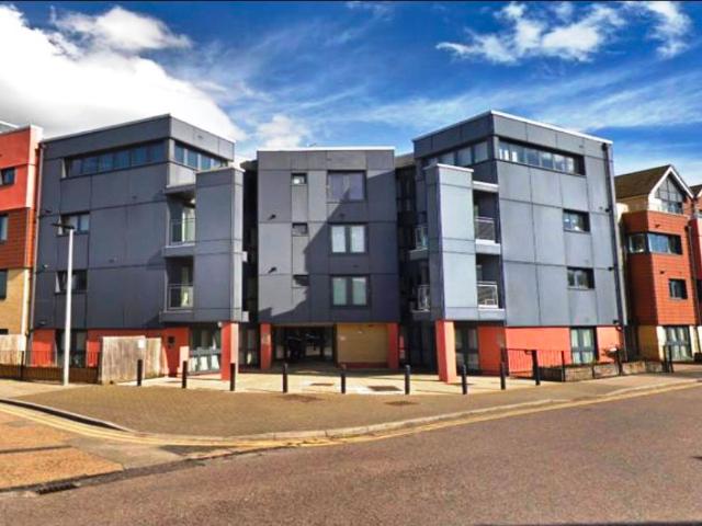 Studio for rent in Gants Hill, Greater London