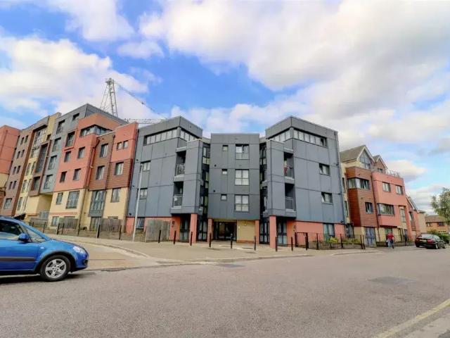 Apartment for rent in Gants Hill, Greater London