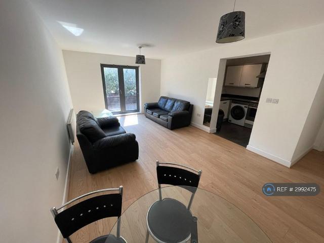 Apartment for rent in Gants Hill, Greater London