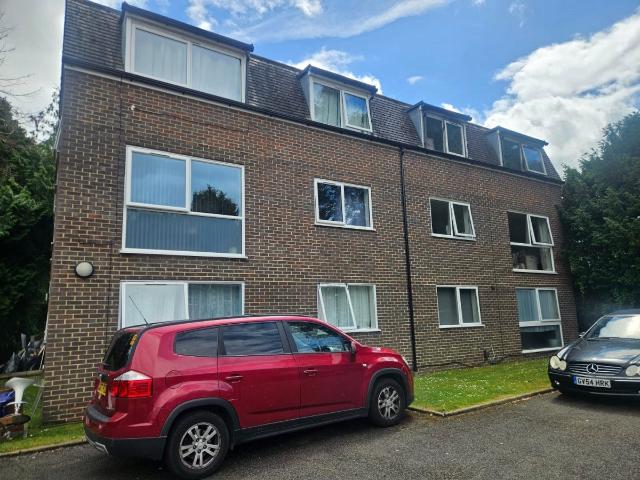Apartment for rent in London Borough of Croydon, Purley