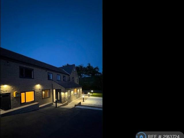 Apartment for rent in Hipperholme, West Yorkshire