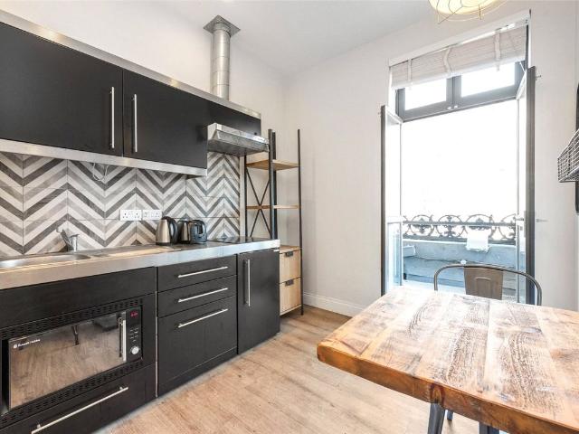 Studio for rent in North Kensington, Greater London
