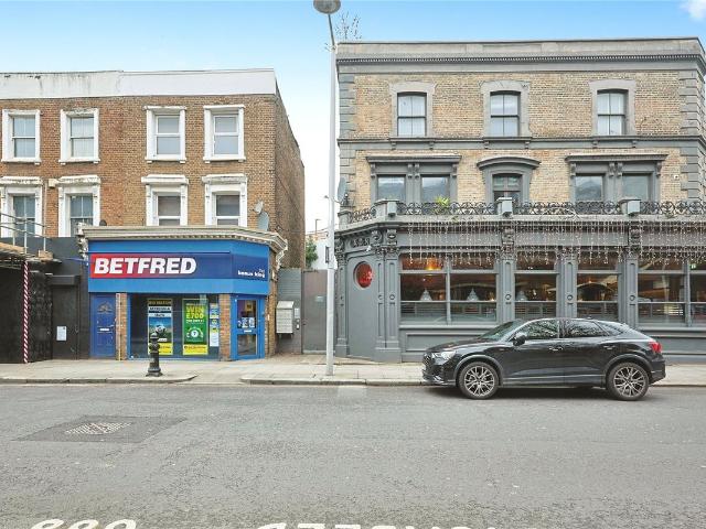 Studio for rent in North Kensington, Greater London