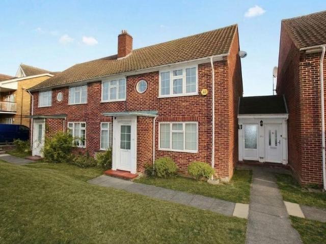 Apartment for rent in London Borough of Enfield, Greater London