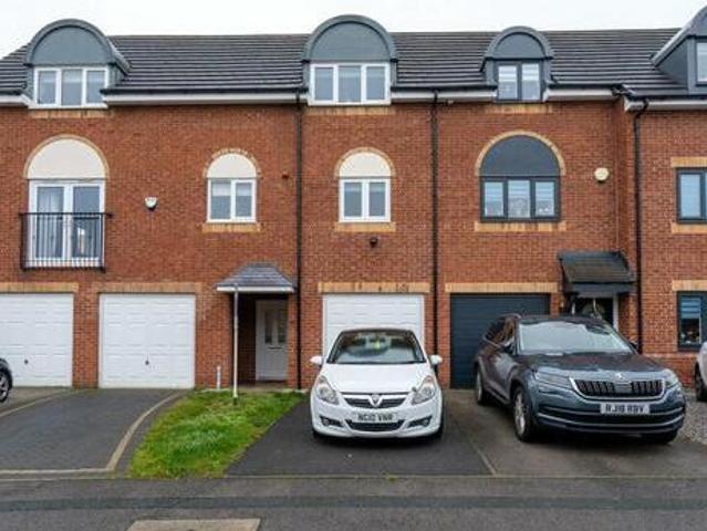 House for sale in Brampton Bierlow, South Yorkshire