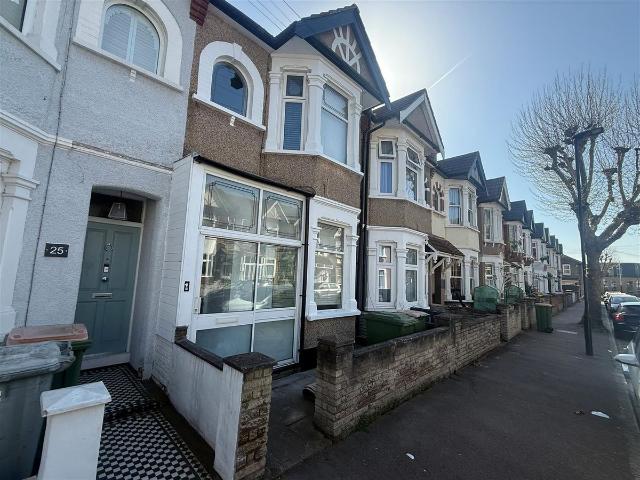 House for rent in Upton Park, Greater London