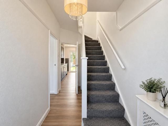 Apartment for rent in Royal Borough of Kingston upon Thames, Greater London