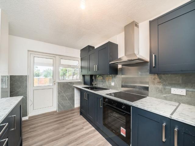 House for rent in Royal Borough of Kingston upon Thames, Greater London