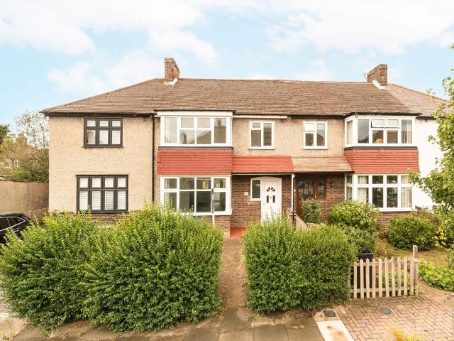House for rent in Motspur Park, Greater London