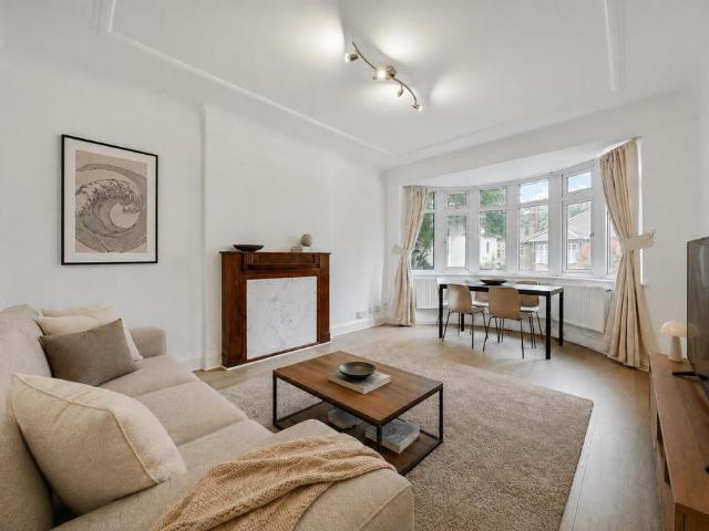 Apartment for rent in Dartmouth Park, Greater London