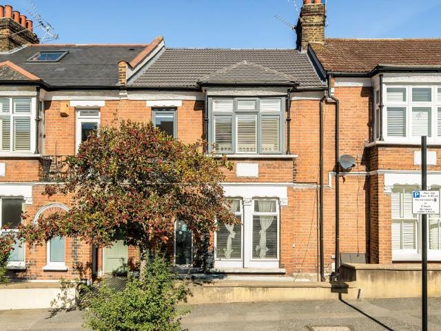 Apartment for rent in Charlton, Greater London