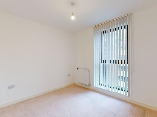 Room for rent in Silvertown, Greater London