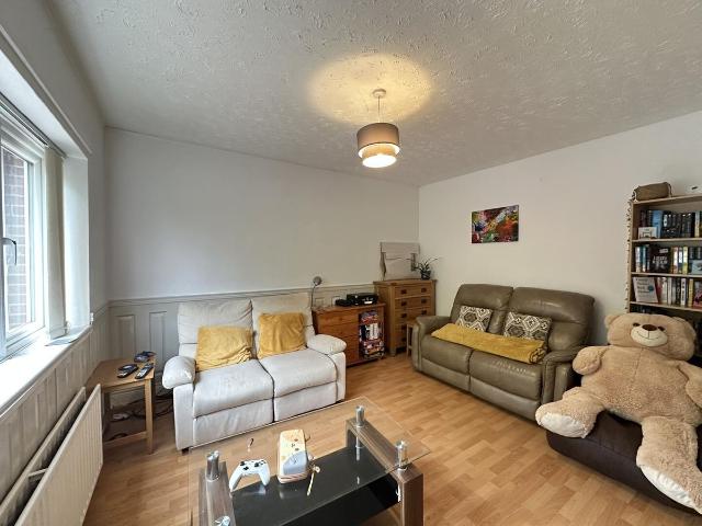 House for rent in Rossmore, Cheshire