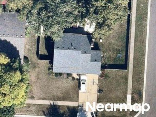 House for sale in Warrenville, Illinois