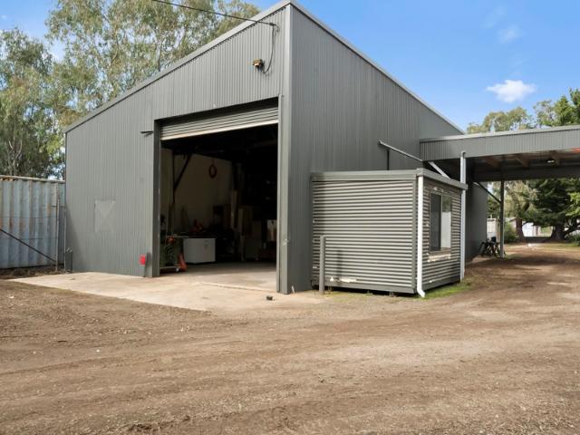 Warehouse for sale in Seymour, Victoria