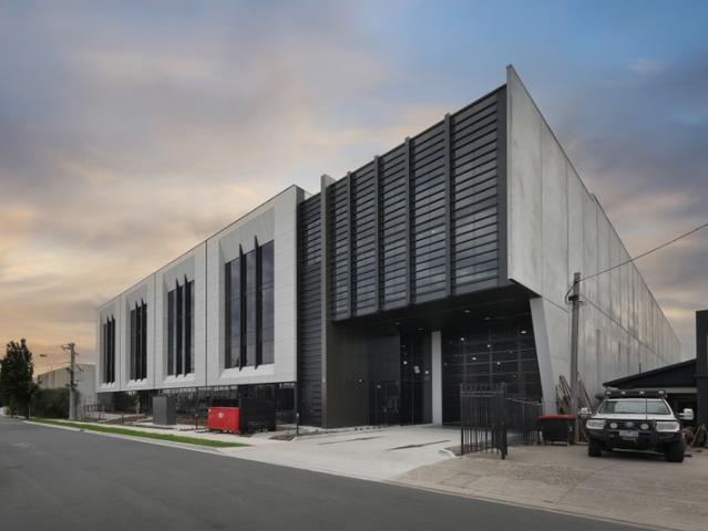 Warehouse for rent in Heidelberg West, Melbourne