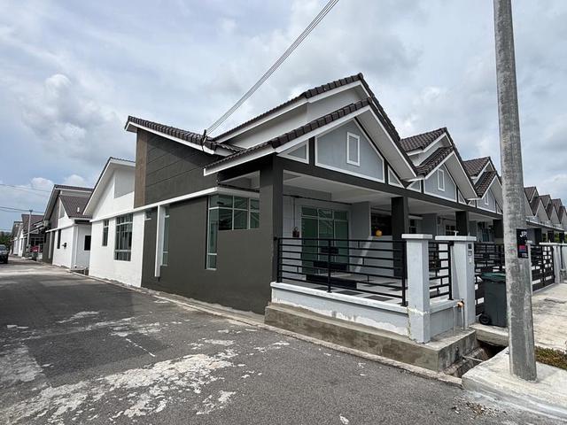 Terraced House for sale in Batu Pahat, Johor