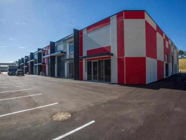 Warehouse for rent in Neerabup, Western Australia