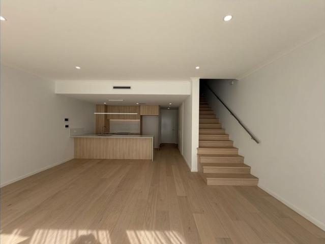 Townhouse for rent in Subiaco Po, Western Australia