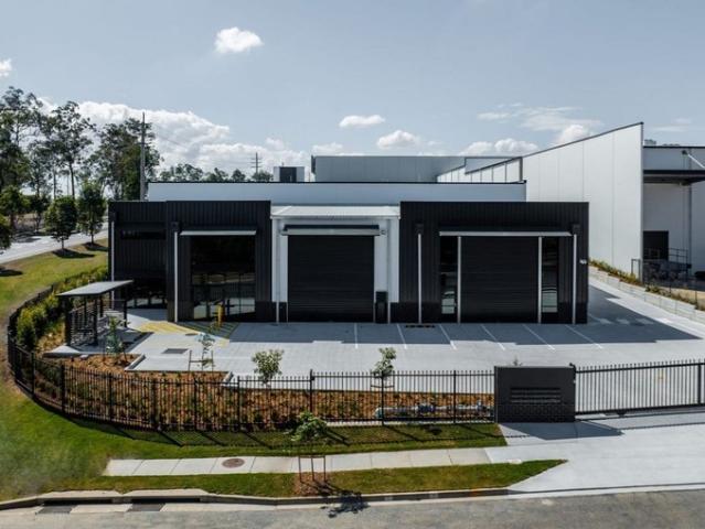 Warehouse for rent in Toombul, Queensland