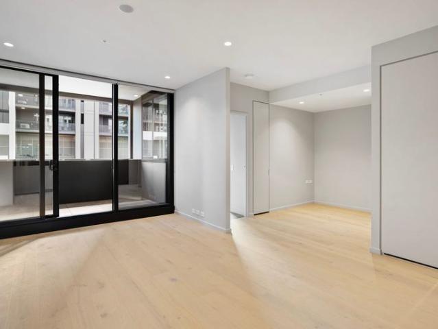 Granny Flat for rent in South Melbourne, Melbourne