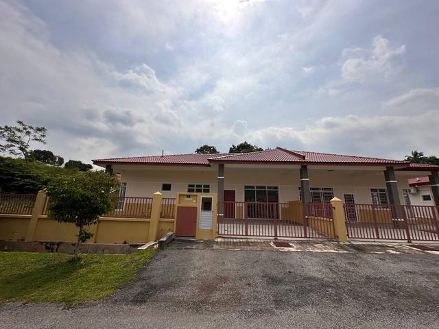 Residential House for sale in Tanjong Sepat, Selangor