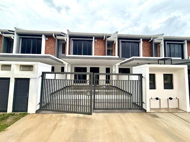 Terraced House for sale in Alam Impian, Selangor