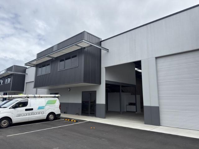 Warehouse for rent in Wattleup, City of Cockburn