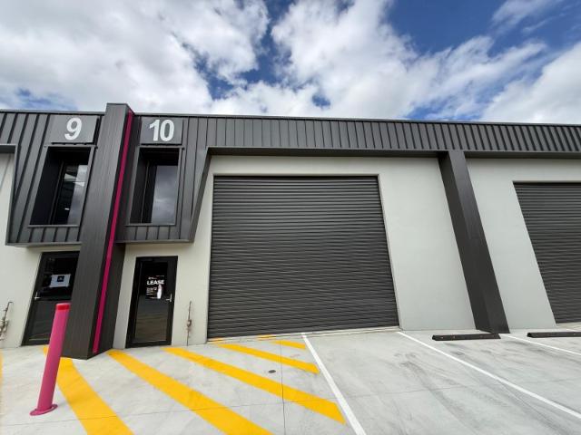 Warehouse for rent in Luscombe, Gold Coast City