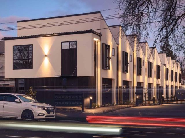Townhouse for rent in Heathcote, Canterbury